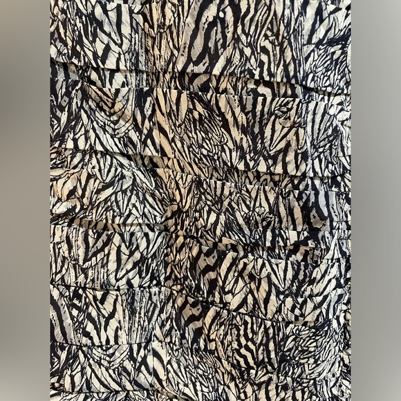 🐦‍⬛ EUC Leifsdottir Anthropologie pleated mini skirt sz 6 - Picture 5 of 10